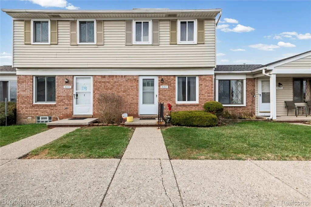 16369 Brittany Drive Roseville City MI 48066