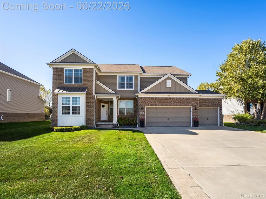 2130 Findley Circle Orion Charter Township MI 48360