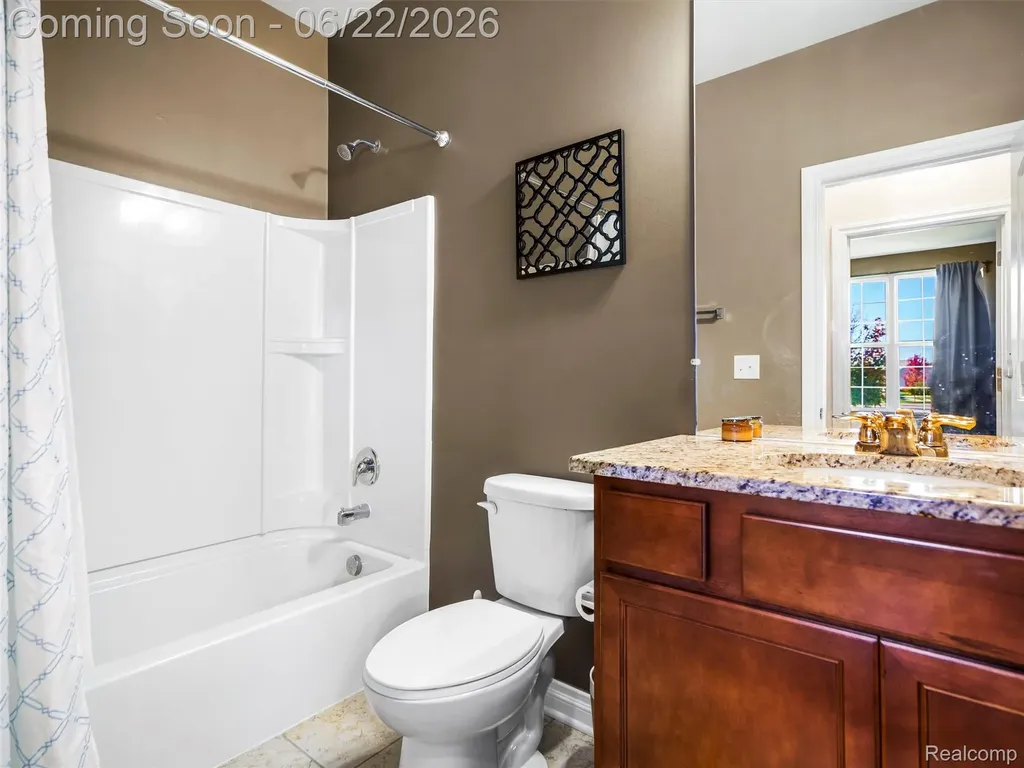 2130 Findley Circle Orion Charter Township MI 48360