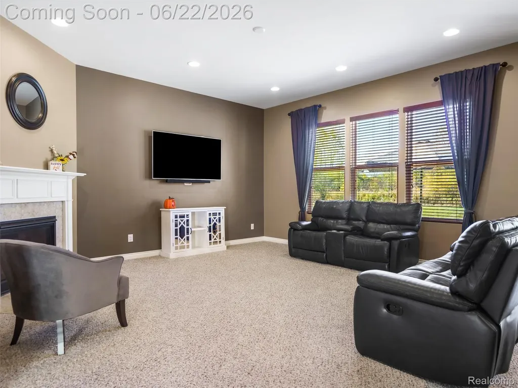 2130 Findley Circle Orion Charter Township MI 48360