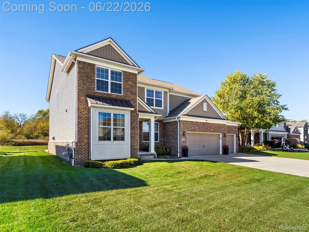 2130 Findley Circle Orion Charter Township MI 48360