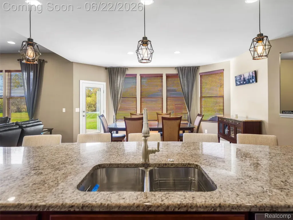 2130 Findley Circle Orion Charter Township MI 48360