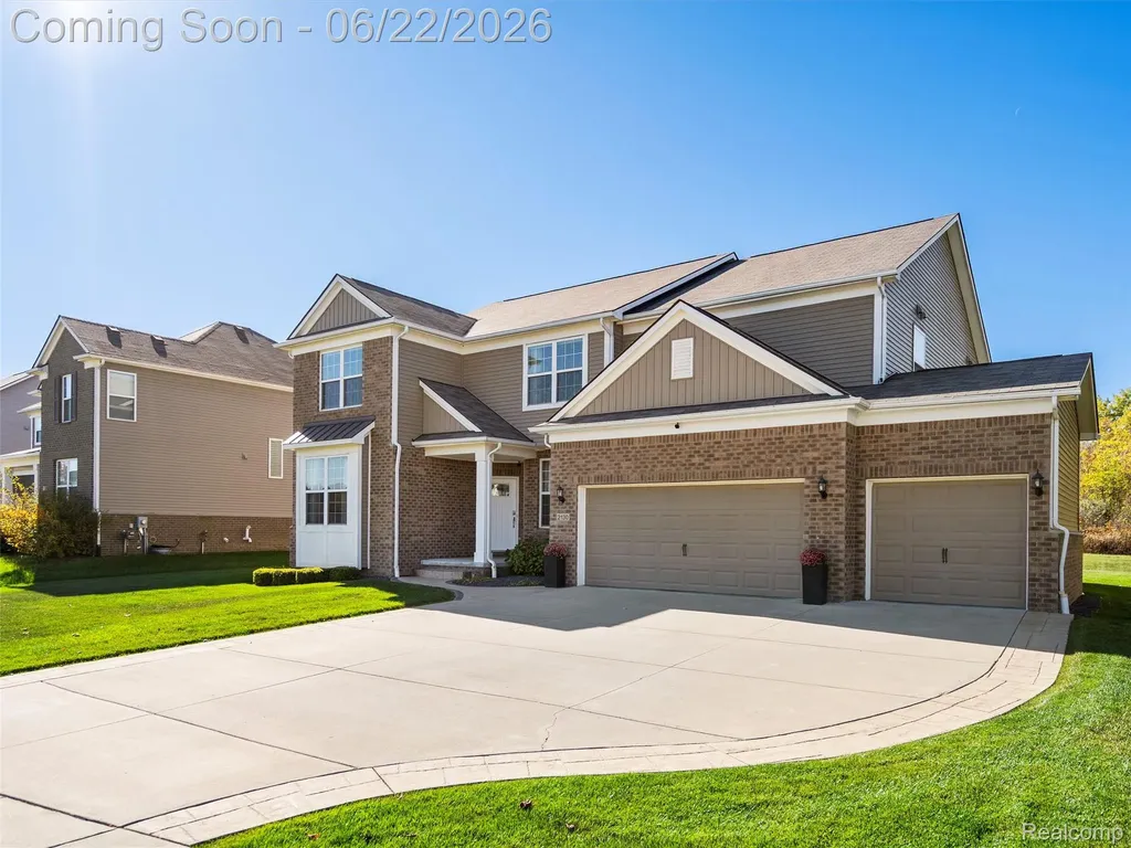 2130 Findley Circle Orion Charter Township MI 48360