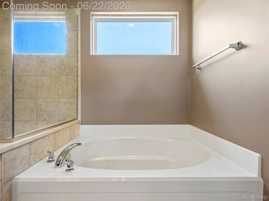 2130 Findley Circle Orion Charter Township MI 48360