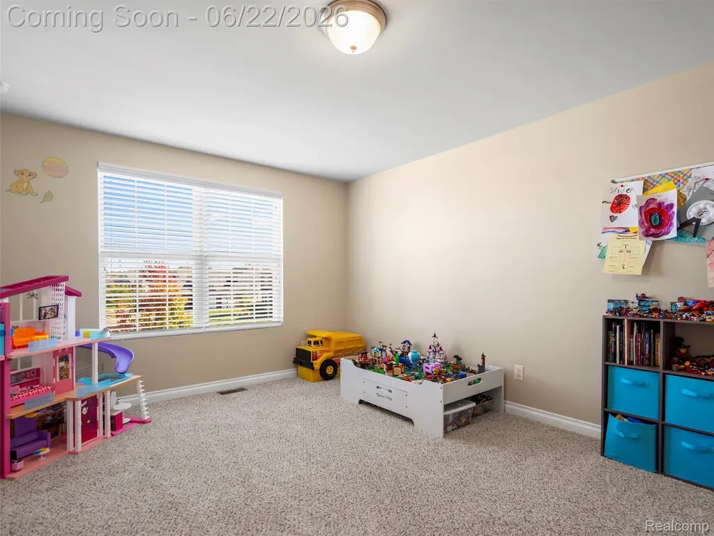 2130 Findley Circle Orion Charter Township MI 48360