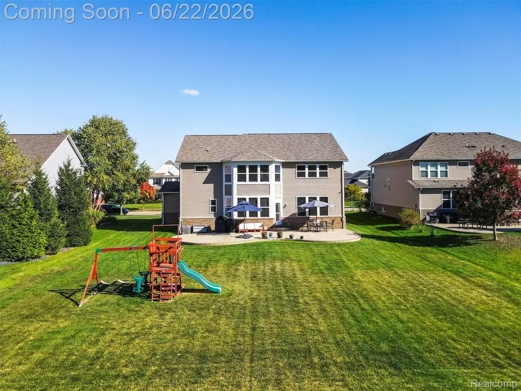2130 Findley Circle Orion Charter Township MI 48360