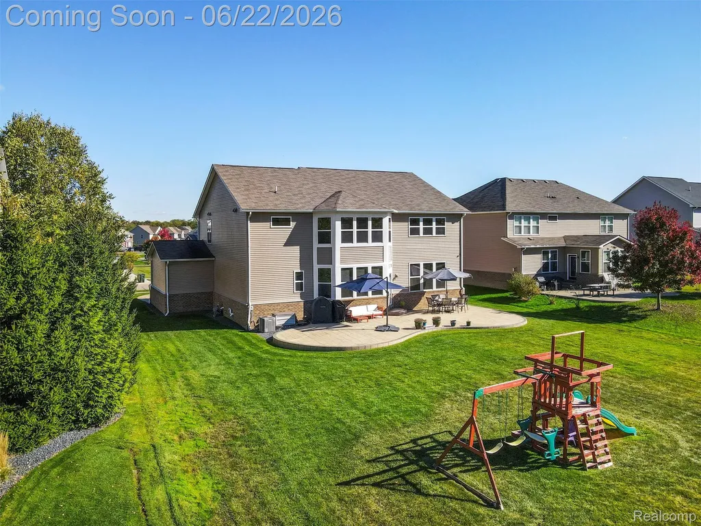 2130 Findley Circle Orion Charter Township MI 48360