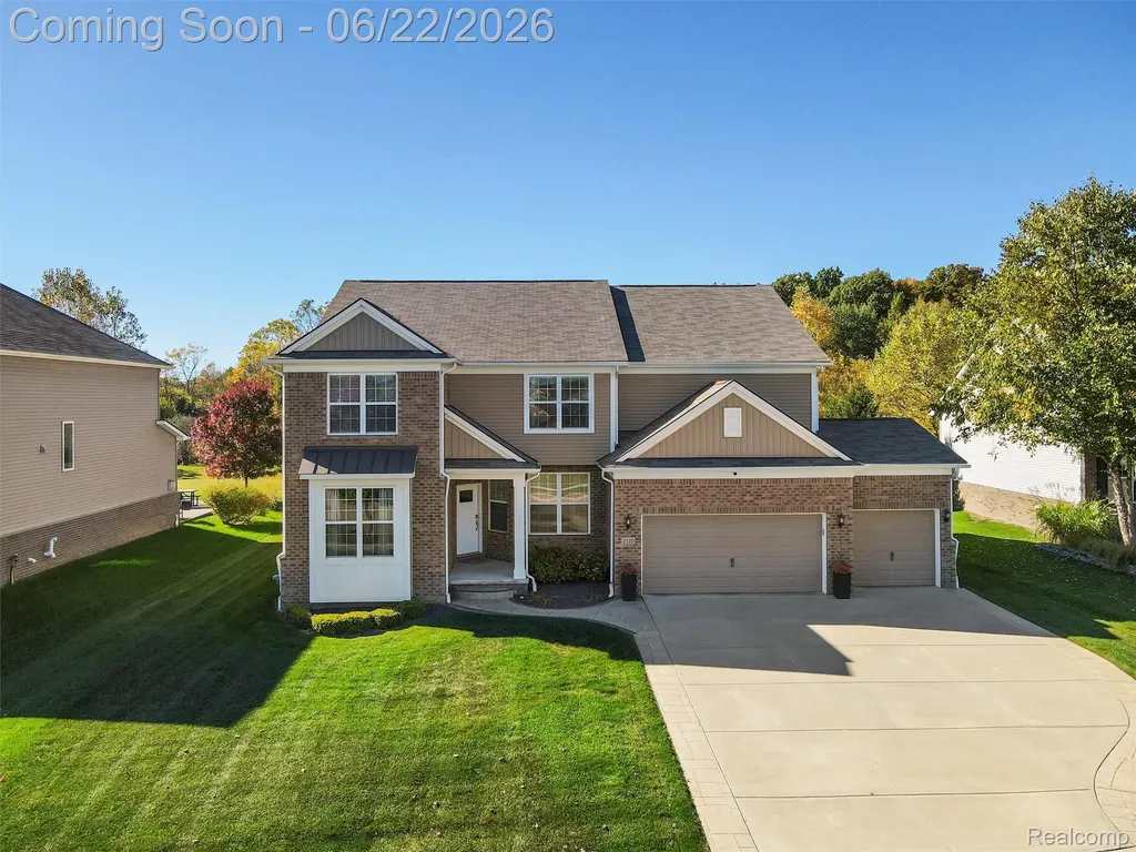 2130 Findley Circle Orion Charter Township MI 48360