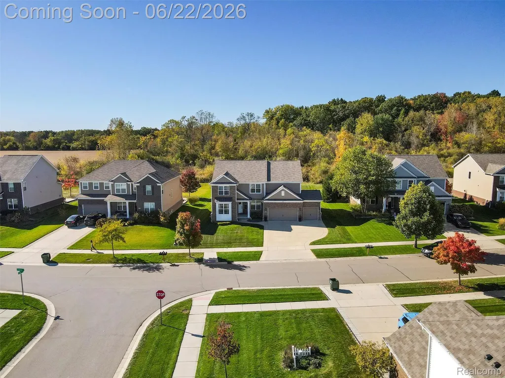 2130 Findley Circle Orion Charter Township MI 48360