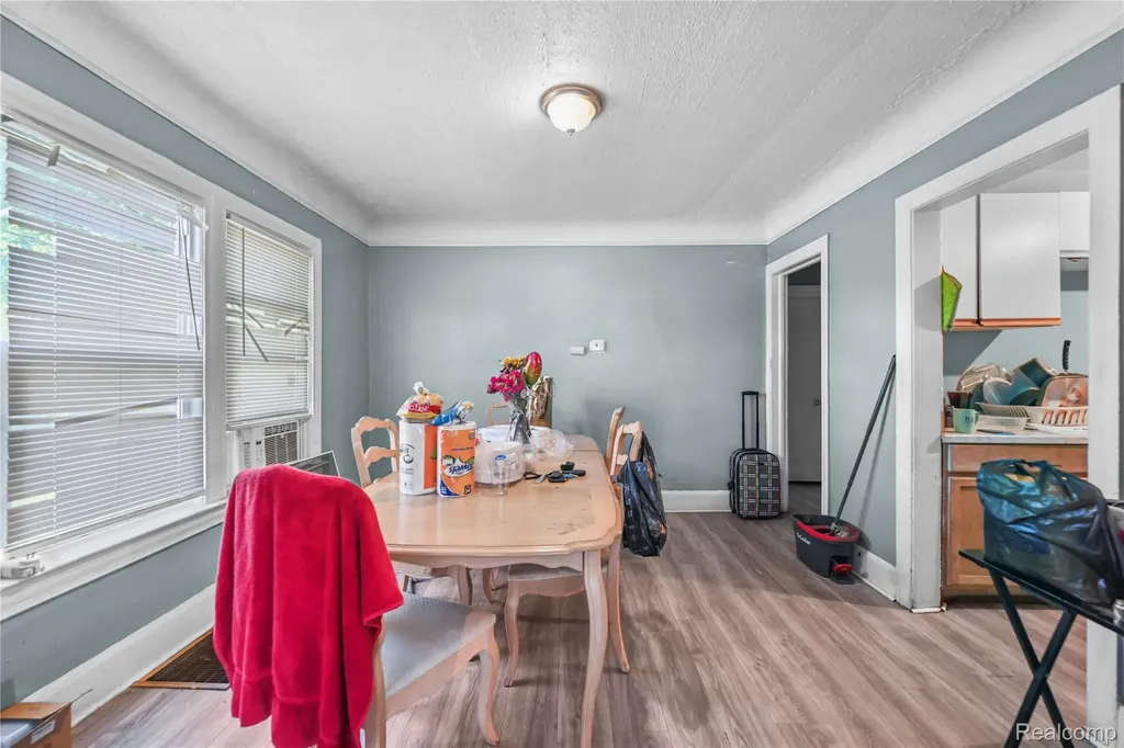 10046 Cheyenne Street Detroit City MI 48227