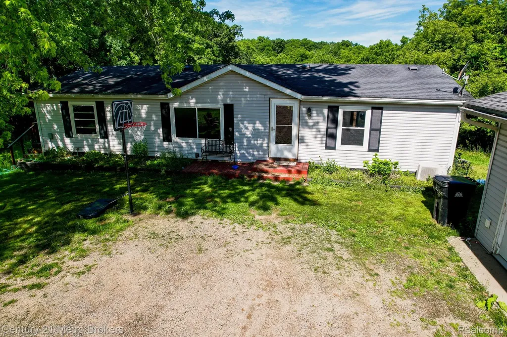 6100 Otis Lake Road Hope Township MI 49046