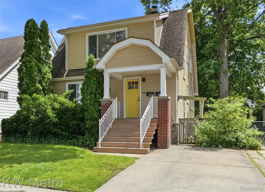 634 E Lewiston Avenue Ferndale City MI 48220