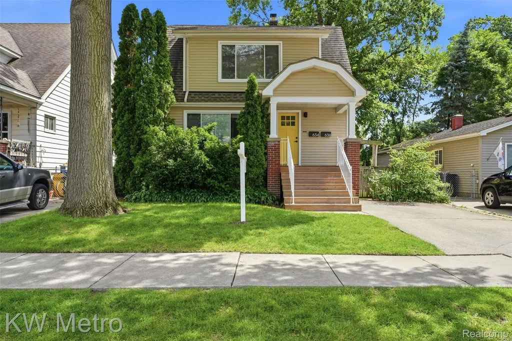 634 E Lewiston Avenue Ferndale City MI 48220