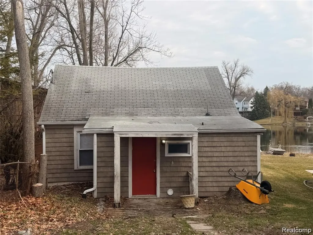 6912 Colony Drive West Bloomfield Charter Township MI 48323