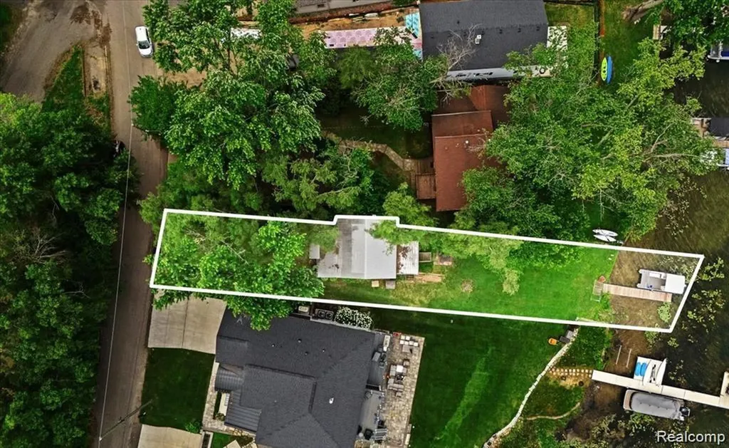 6912 Colony Drive West Bloomfield Charter Township MI 48323