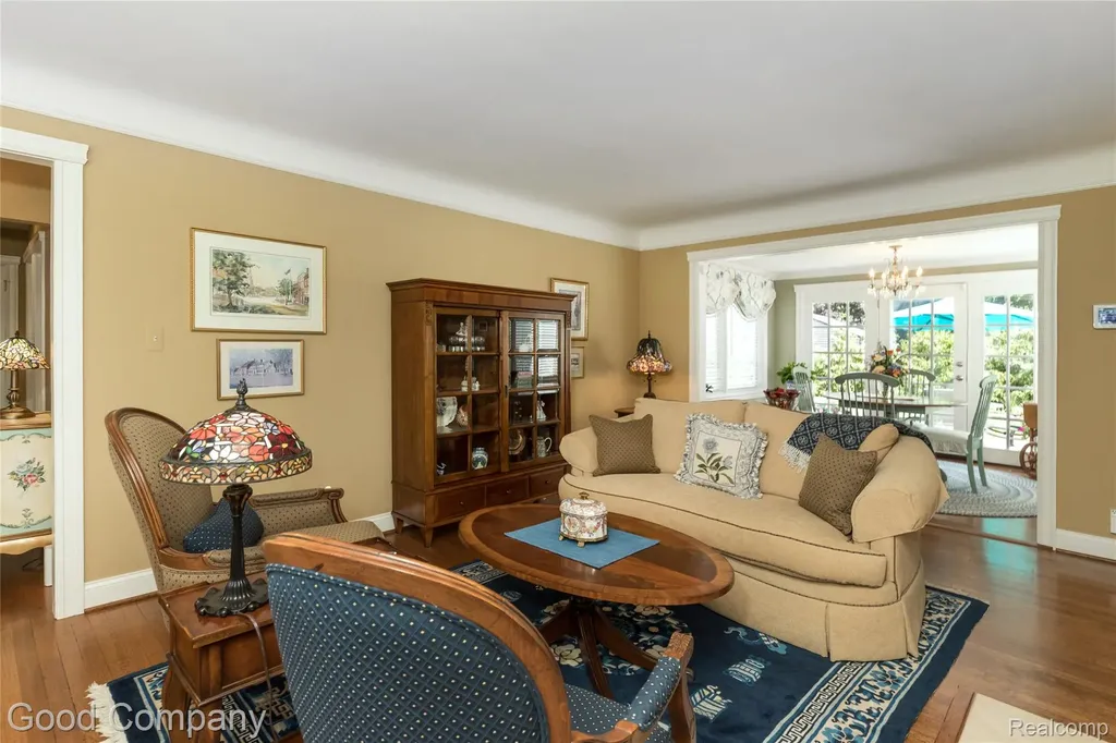 32291 Verona Circle Beverly Hills Village MI 48025