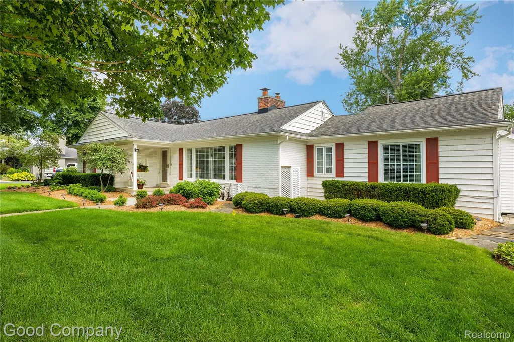 32291 Verona Circle Beverly Hills Village MI 48025