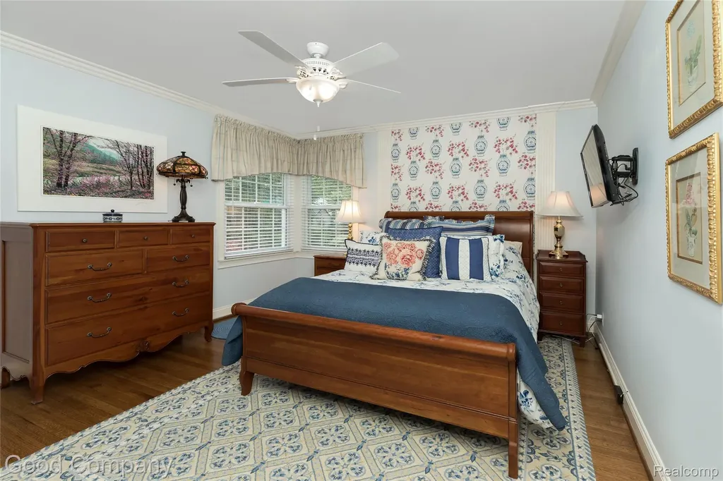 32291 Verona Circle Beverly Hills Village MI 48025