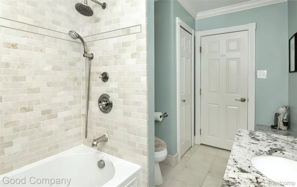 32291 Verona Circle Beverly Hills Village MI 48025