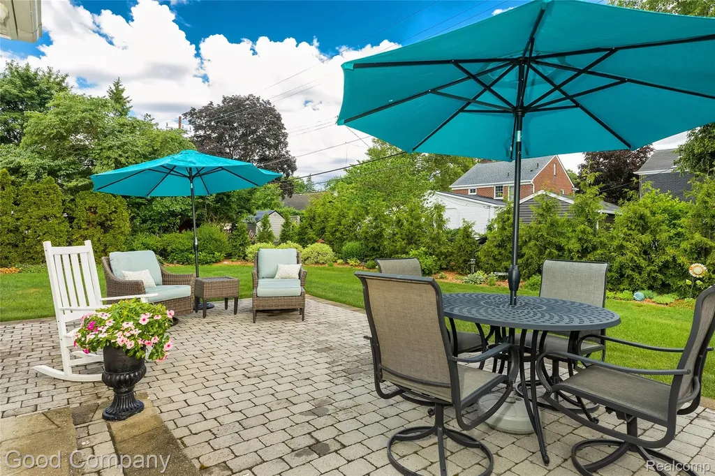 32291 Verona Circle Beverly Hills Village MI 48025