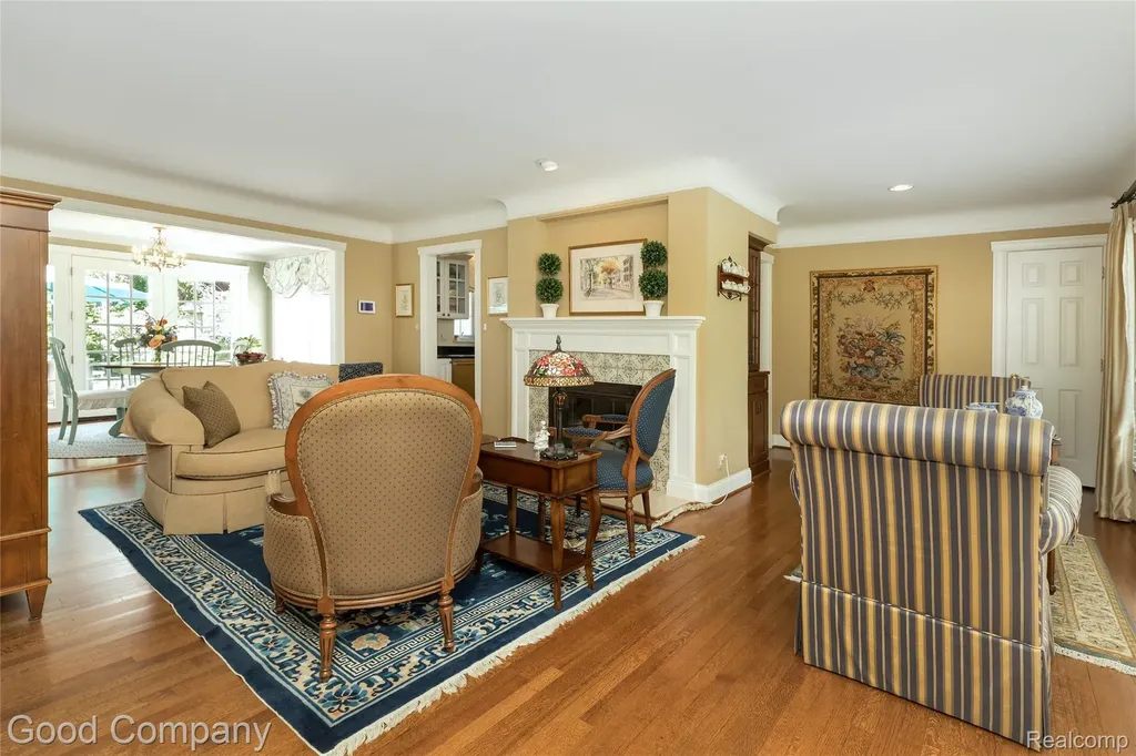 32291 Verona Circle Beverly Hills Village MI 48025