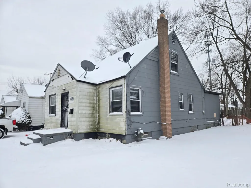 20521 Strasburg Street Detroit City MI 48205