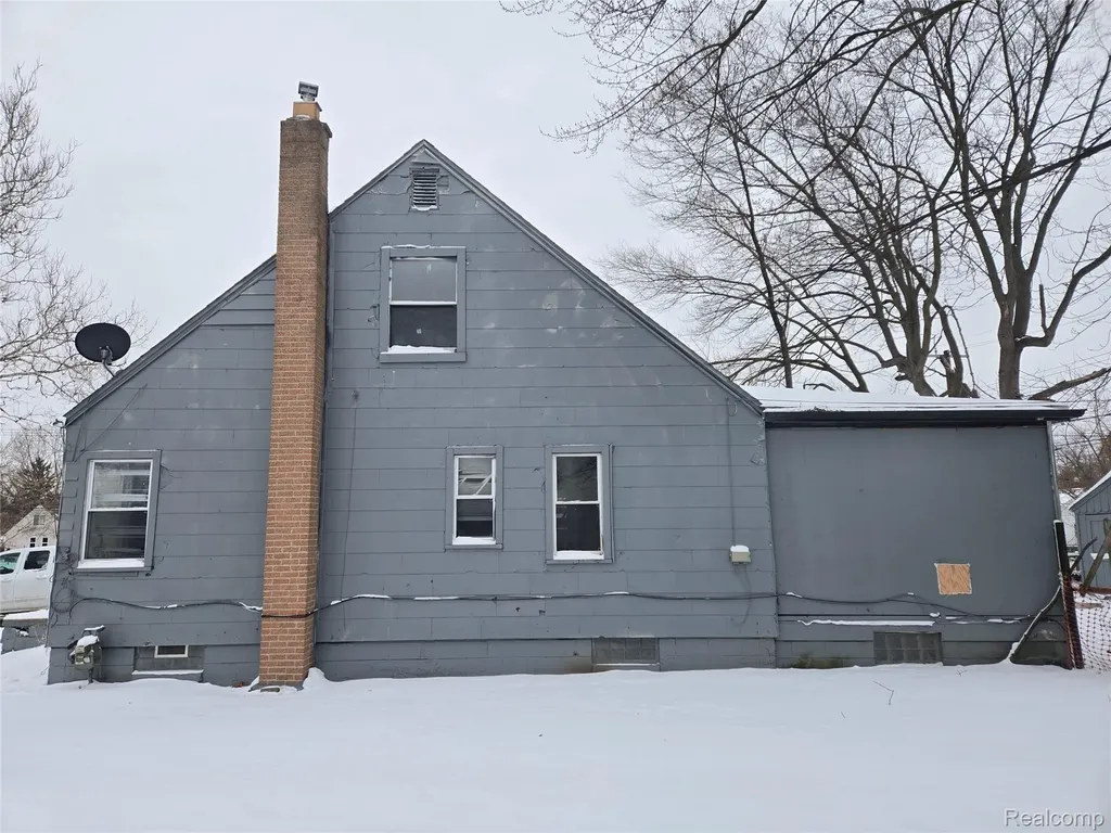 20521 Strasburg Street Detroit City MI 48205