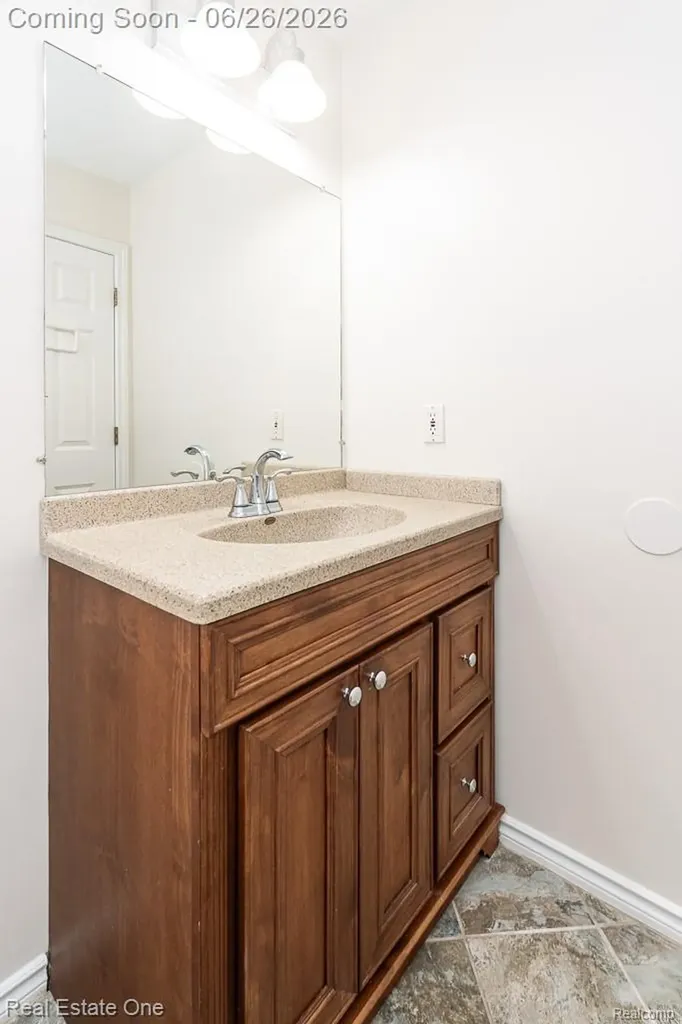 227 Bloomer Ridge Court Rochester City MI 48307