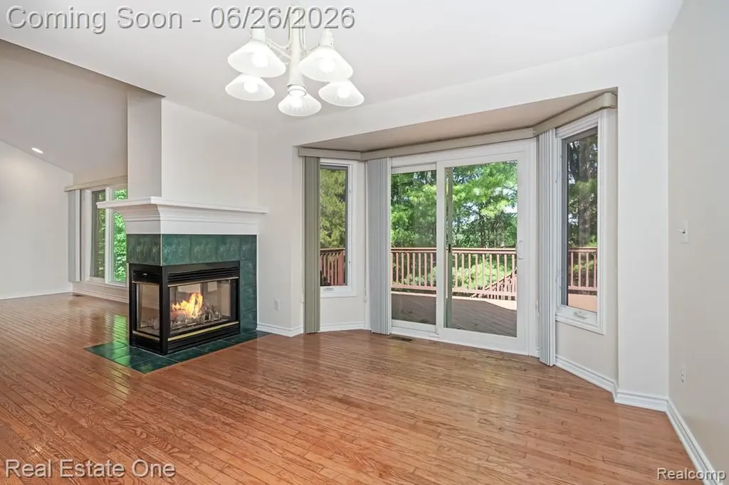 227 Bloomer Ridge Court Rochester City MI 48307