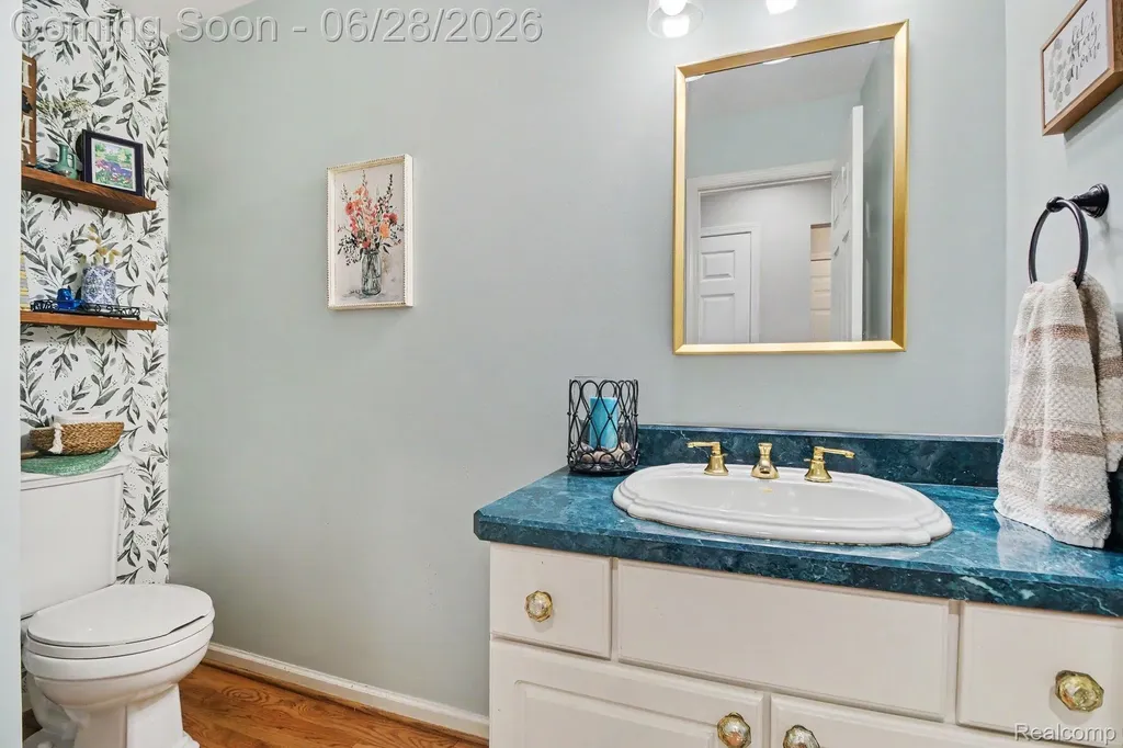9230 Kelly Lake Drive Springfield Charter Township MI 48348