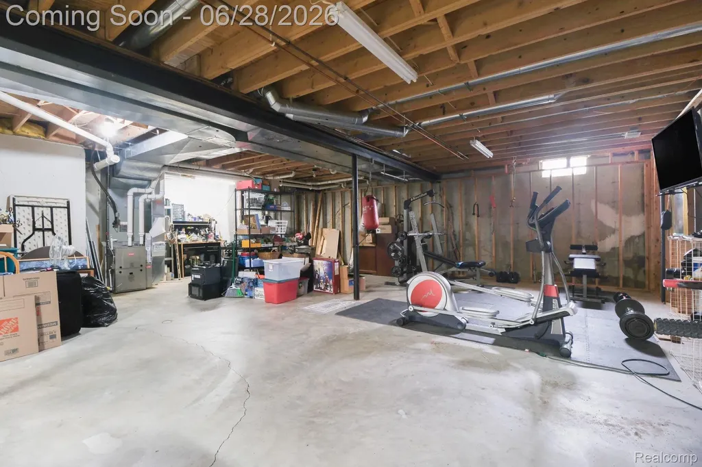 9230 Kelly Lake Drive Springfield Charter Township MI 48348