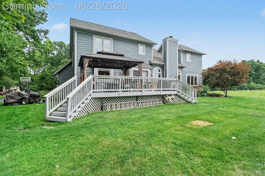 9230 Kelly Lake Drive Springfield Charter Township MI 48348