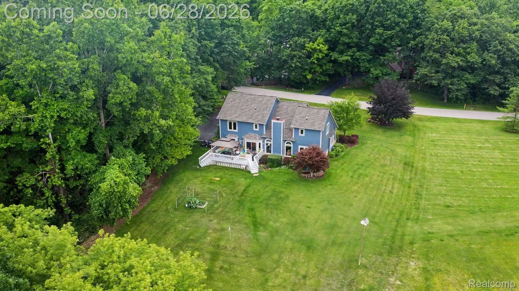 9230 Kelly Lake Drive Springfield Charter Township MI 48348