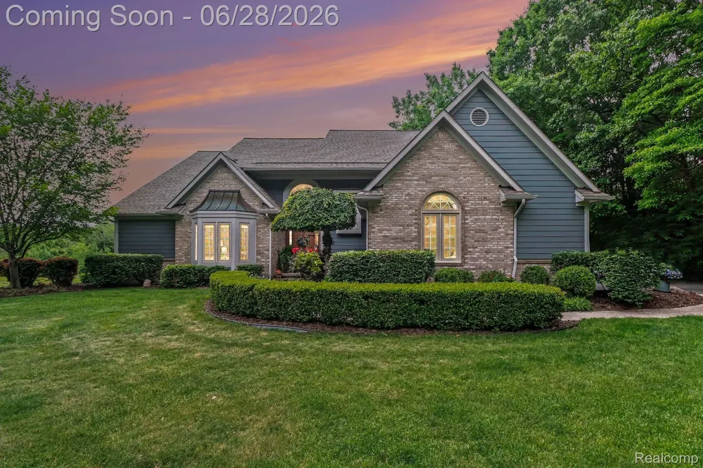 9230 Kelly Lake Drive Springfield Charter Township MI 48348
