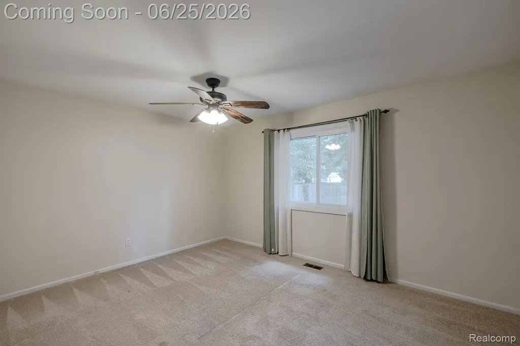 1665 Rosedale Street West Bloomfield Charter Township MI 48324