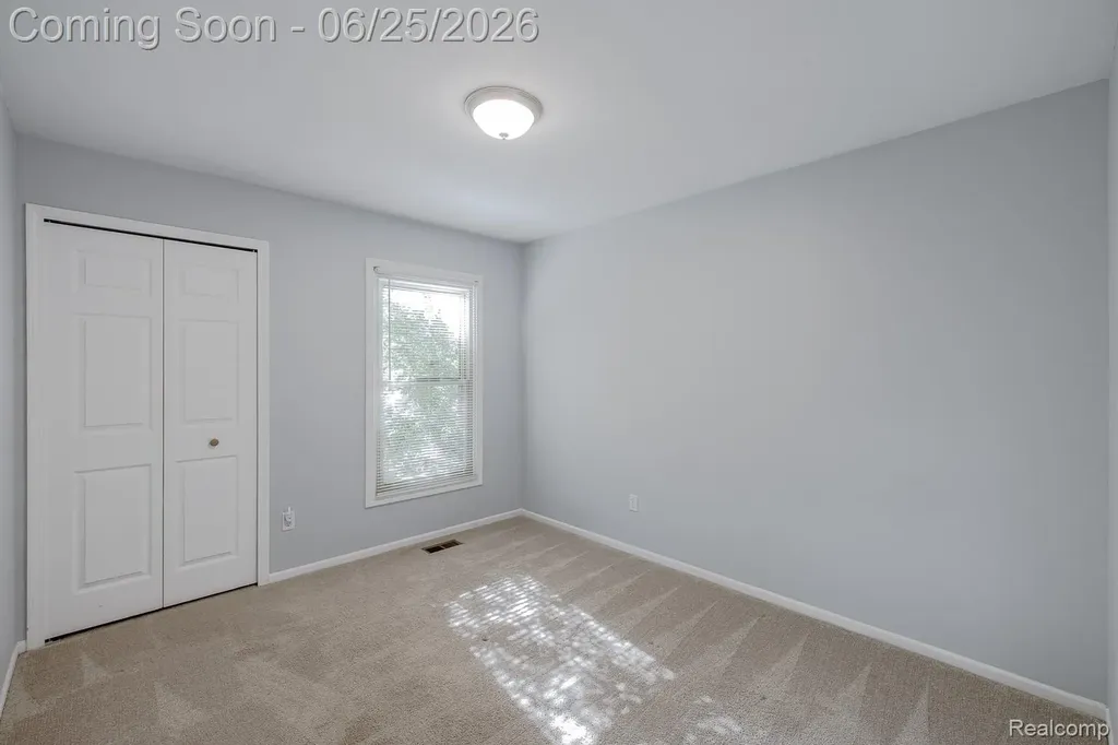1665 Rosedale Street West Bloomfield Charter Township MI 48324