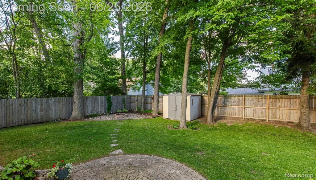 1665 Rosedale Street West Bloomfield Charter Township MI 48324