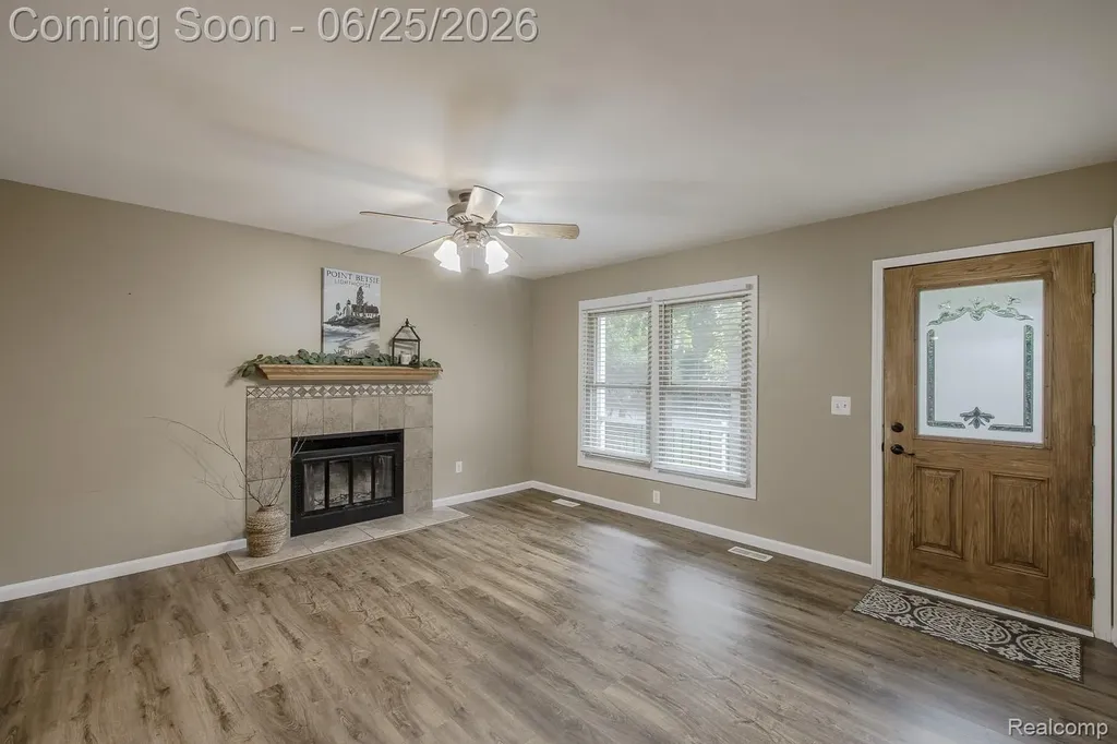 1665 Rosedale Street West Bloomfield Charter Township MI 48324