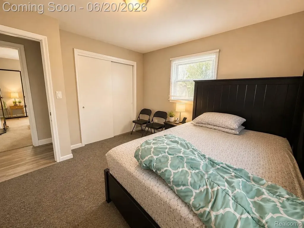37542 Andrew Drive Sterling Heights City MI 48312
