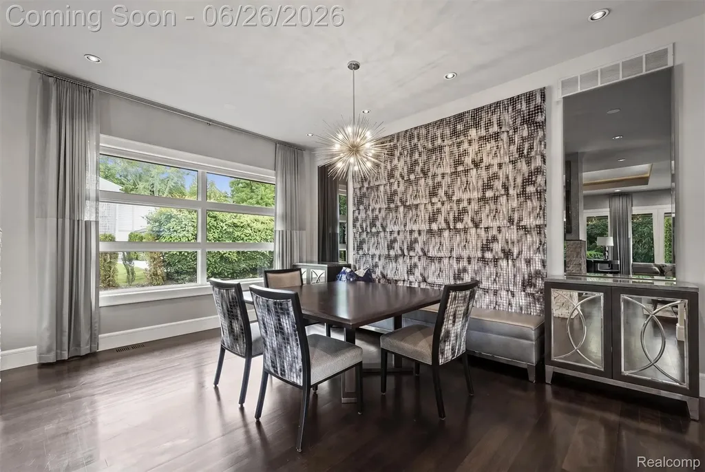 30442 S Greenbriar Road Franklin Village MI 48025