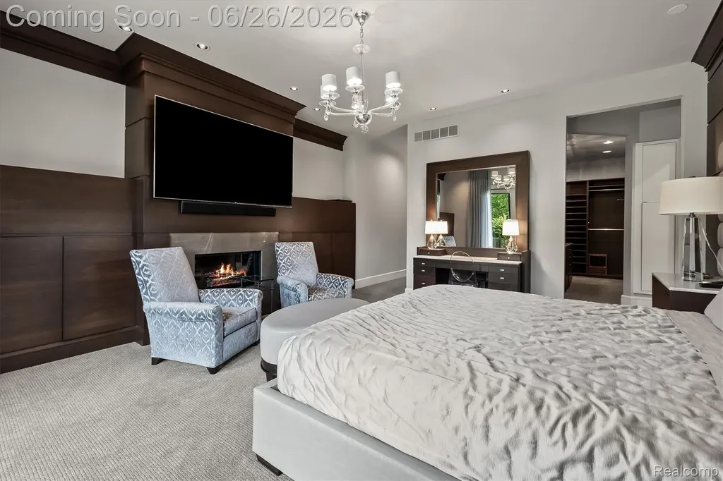 30442 S Greenbriar Road Franklin Village MI 48025