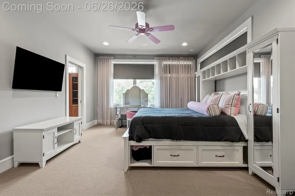 30442 S Greenbriar Road Franklin Village MI 48025