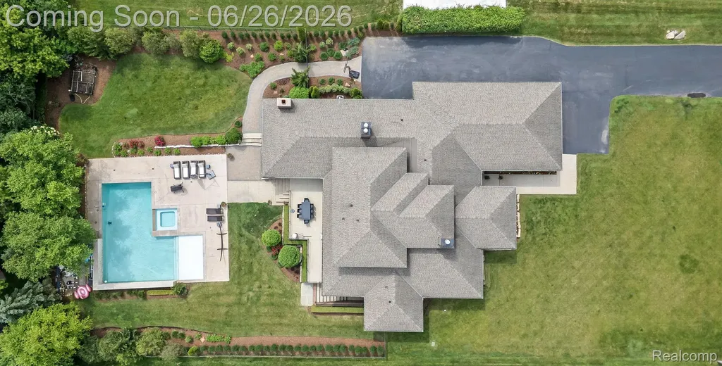 30442 S Greenbriar Road Franklin Village MI 48025