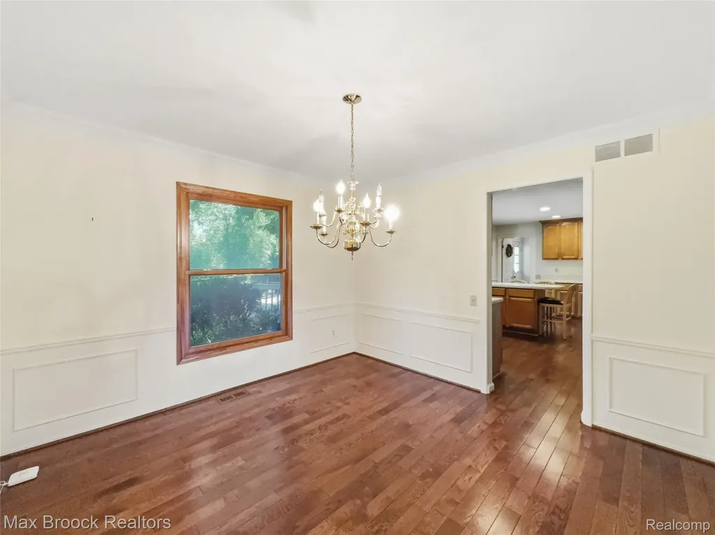 4259 Savoie Trail West Bloomfield Charter Township MI 48323