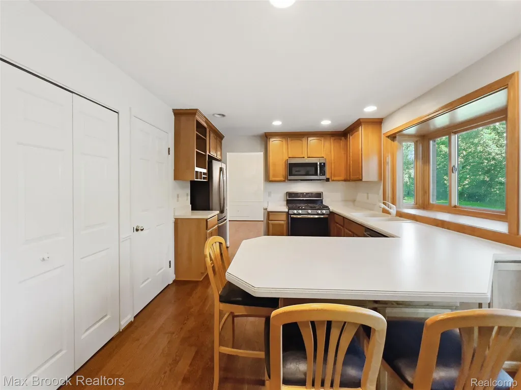 4259 Savoie Trail West Bloomfield Charter Township MI 48323