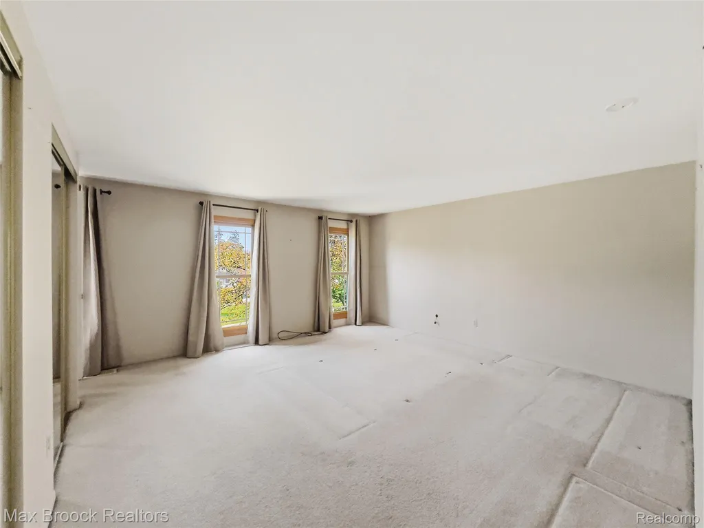 4259 Savoie Trail West Bloomfield Charter Township MI 48323