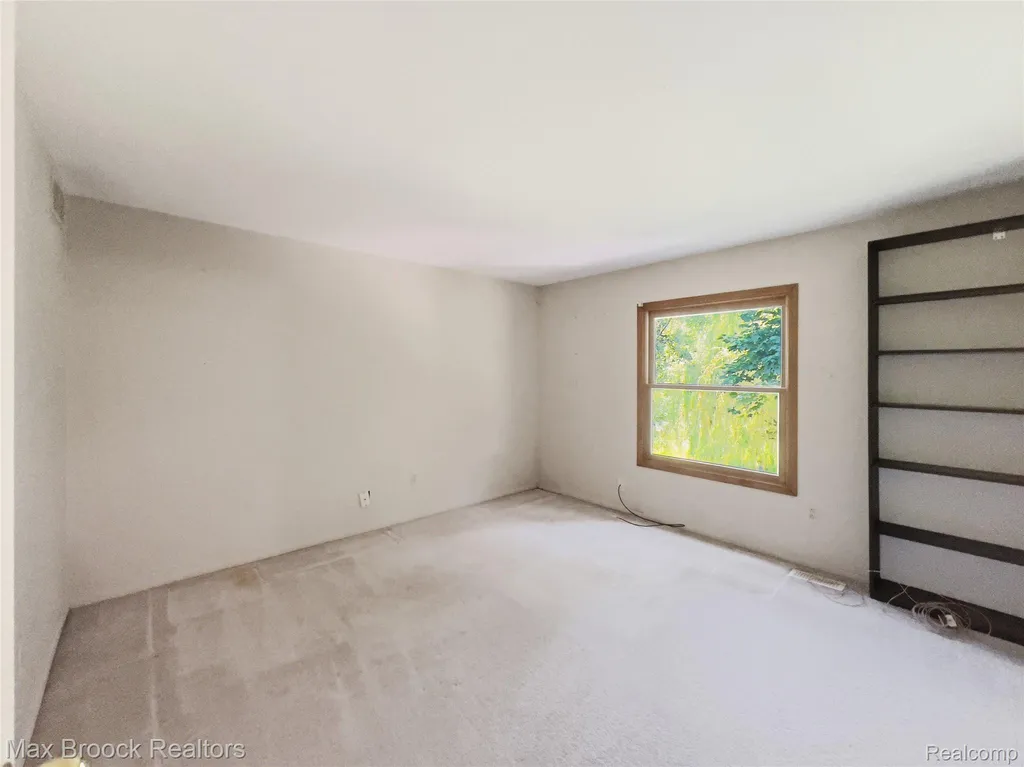 4259 Savoie Trail West Bloomfield Charter Township MI 48323