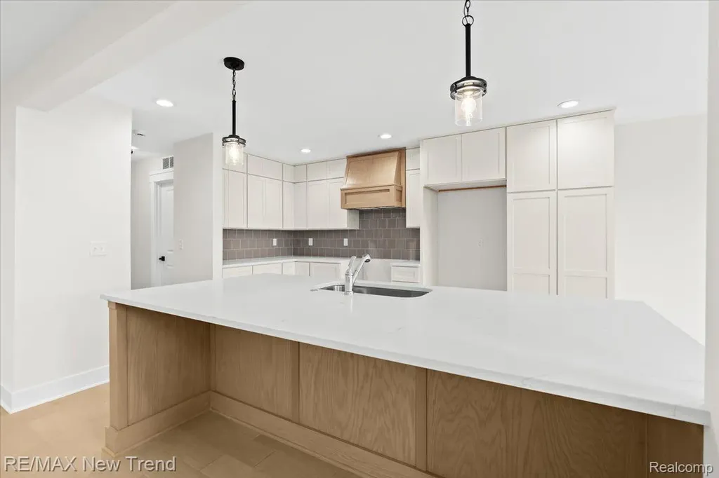 7829 Trailside Court West Bloomfield Charter Township MI 48323