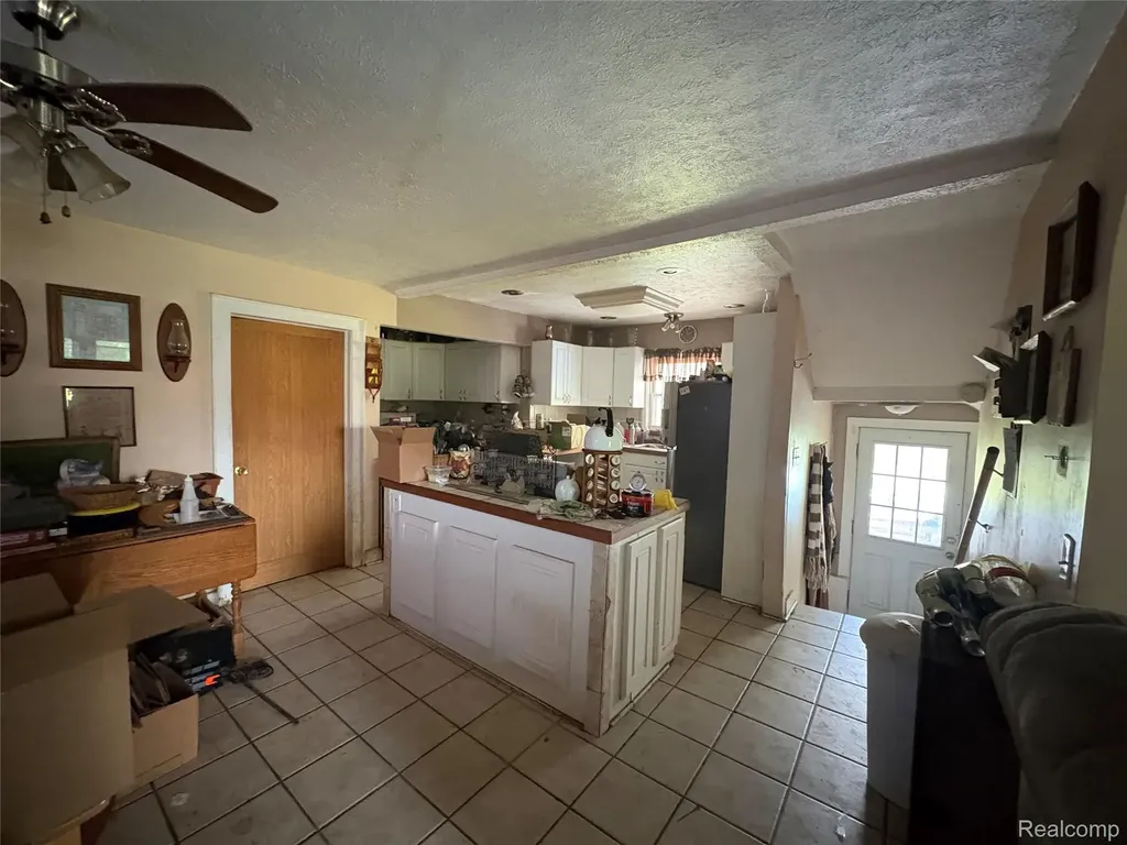 818 Loa Street Lansing City MI 48910