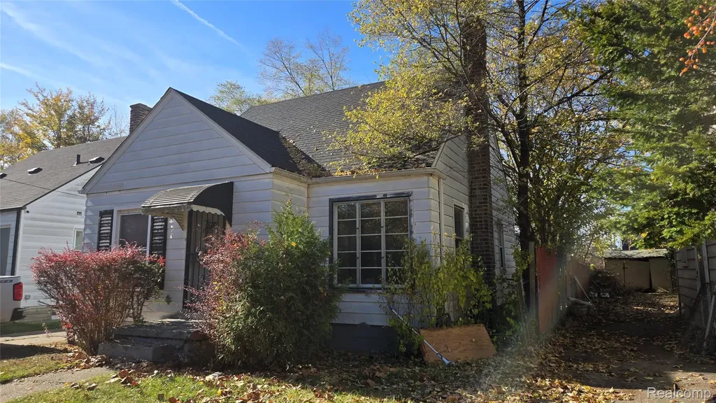 20553 Strasburg Street Detroit City MI 48205